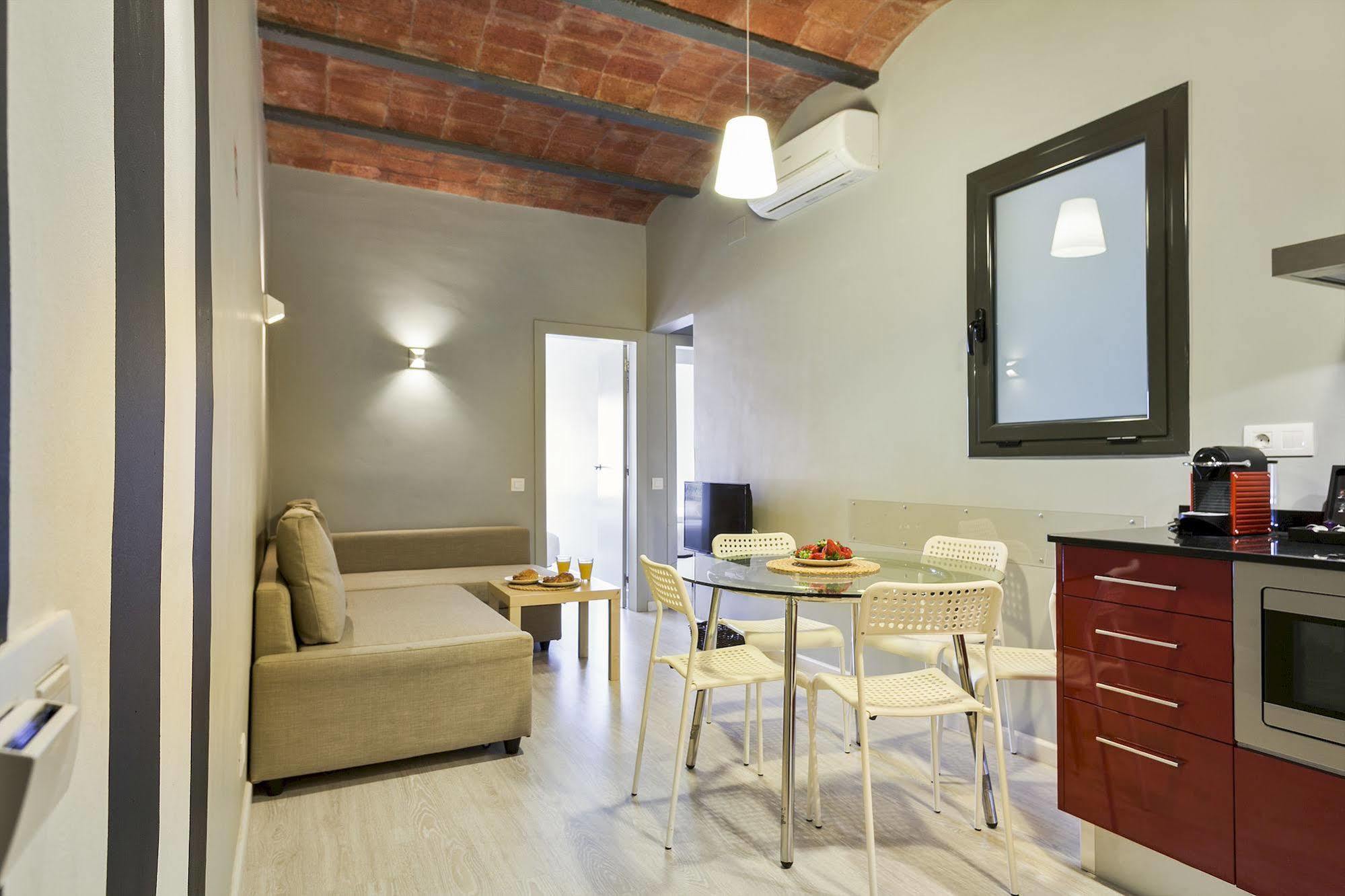 Fira Apartments By Gaiarooms Barcelona Eksteriør bilde